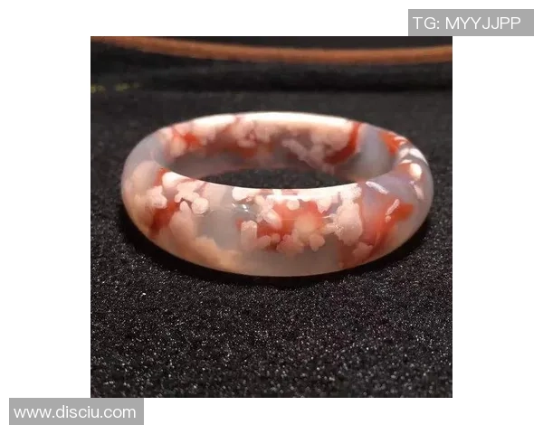 少林足球灵感设计的樱花玛瑙手串展现独特魅力与文化内涵